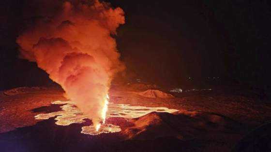 na islande sa zacala uz tretia sopecna erupcia zatvorit museli aj zname geotermalne kupele video foto