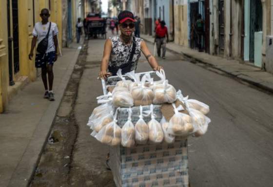 kuba je vo vaznej ekonomickej krize krajina poziadala svetovy potravinovy program o pomoc