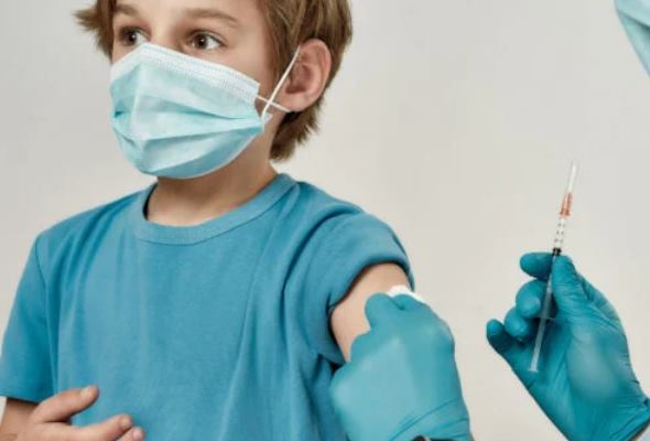 Bratislavský kraj spúšťa očkovanie detí vo veku od 5 do 11 rokov, dostanú len tretinovú dávku vakcíny 