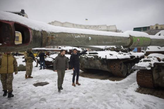 Británia poskytne Ukrajine tanky Challenger 2 a delostrelecké systémy