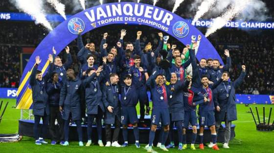 skriniar ziskal prvu trofej po prichode do psg parizsky saint germain ovladol finale francuzskeho superpohara