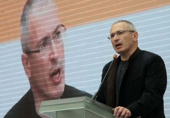 rusko zaradilo chodorkovskeho na zoznam hladanych ludi vini ho zo sirenia falosnych informacii o ruskej armade