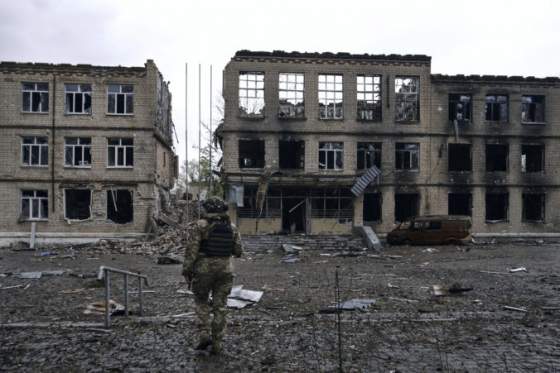 ruska ofenziva na ukrajine podla estonskej rozviedky postupne slabne mozno vsak chystaju prielom pri avdijivke