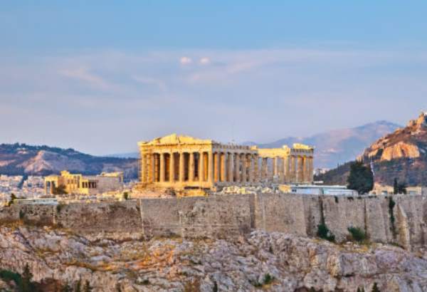 exkluzivne prehliadky akropoly za niekolko tisic eur grecke urady po osvedceni planuju rozsirit program aj na dalsie pamiatky
