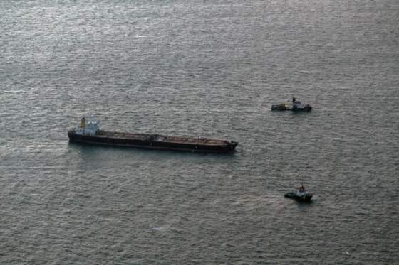 schatrany ropny tanker ruskej tienovej flotily sa v baltskom mori dostal do problemov