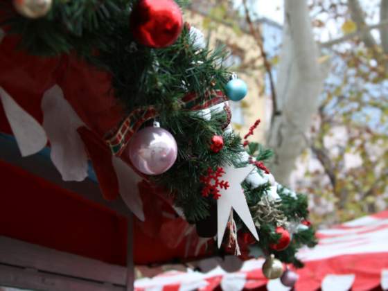 vianocne trhy v bratislave navstivilo priblizne 450 tisic ludi ich sucastou bolo aj 28 podujati