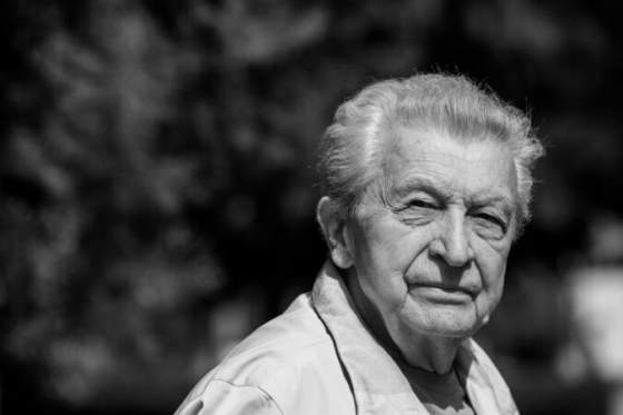 vo veku 88 rokov zomrel vyznamny slovensky reziser dramaturg a publicista rudolf urc