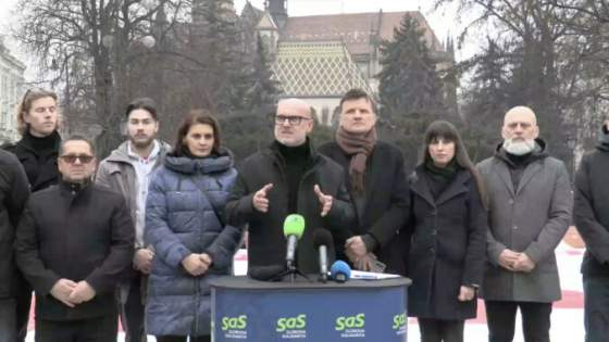 sas chce zastavit mafianske praktiky ficovej vlady s peticiou vyrazila medzi ludi