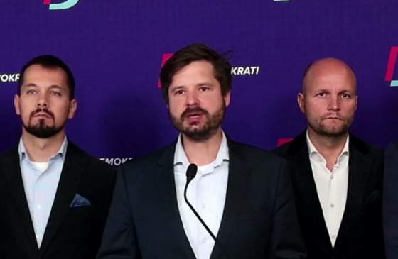 demokrati vyzyvaju vladu na zmenu zakona rozsudok v kauze krone 2 ohrozuje znemoznenie vyuzitia vypovede kajucnikov