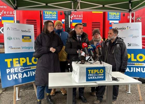 prvy kamion s generatormi vyrazi z trencina slovaci pre ukrajinu vyzbierali vyse 700 tisic eur