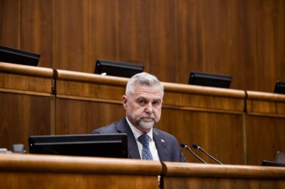 novela rokovacieho poriadku dostala zelenu a prinasa zasadne zmeny gaspar by o funkciu neprisiel ani vo vazbe