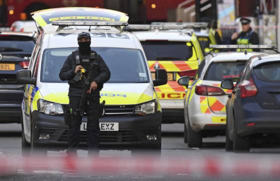 velka britania znizila stupen teroristickej hrozby moze za to situacia v europe