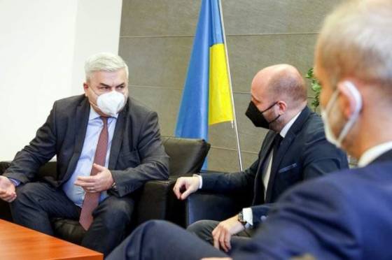 ministerstvo obrany vyhodnocuje moznosti pomoci ukrajine ma byt uzitocna