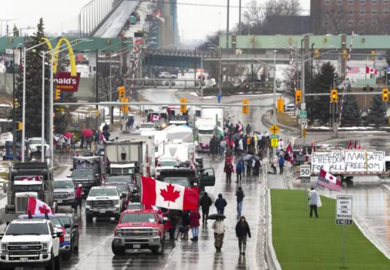 kanadska provincia ontario vyhlasila pre protesty proti pandemickym obmedzeniam vynimocny stav