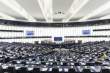 europsky parlament v suvislosti s korupcnym skandalom zbavil imunity dvoch europoslancov