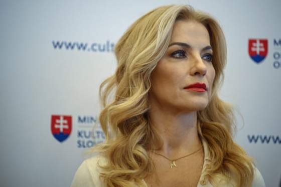 simkovicova zazila na pracovnej ceste sikanu a slovne utoky ministerstvo hovori o mafianskych praktikach a hanbe slovakov