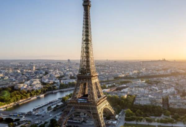 sesthodinove parkovanie pre suv bude stat aj 225 eur pariz chce byt ekologickejsi