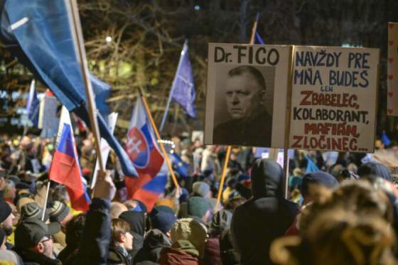 zhromazdenia slovensko je europa aj nadalej pokracuju protesty prebiehaju vo viac ako 50 mestach