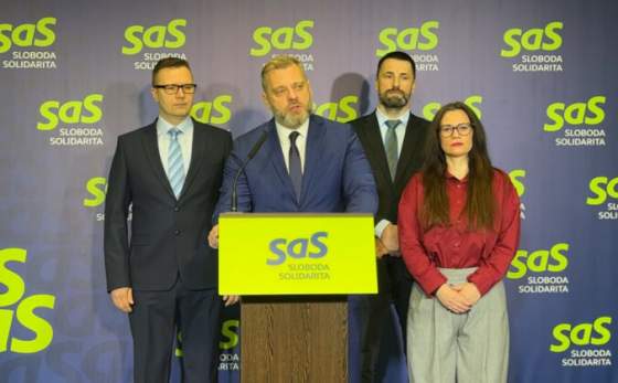 vlada decimuje hasicsky zbor tvrdi sas rezort vnutra to oznacil za vymysly a bludy video