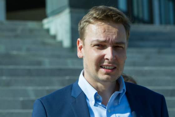 zilinka sa podla opozicneho poslanca vanca pokusil zmarit poslanecky prieskum na generalnej prokurature video
