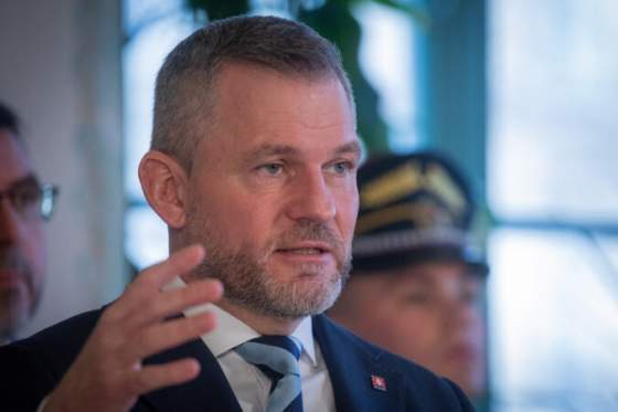pellegrini veri ze diplomaticke usilie a dialog prinesu ukoncenie vojny na ukrajine a nastolenie udrzatelneho mieru