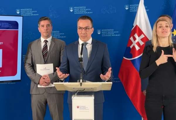 pocet pn iek medzirocne klesol o desiatky tisic tomas to pripisuje opatreniu proti ich zneuzivaniu video