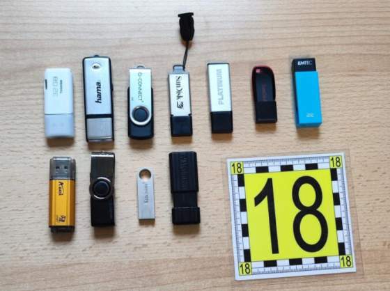 policajti a colnici vykonali spolocnu akciu navrharka vysetruju danovy podvod za takmer 675 tisic eur