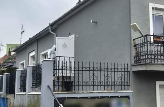 policia nasla v leviciach dve tela bez znamok zivota obetami vrazdy su matka a jej maloleta dcera