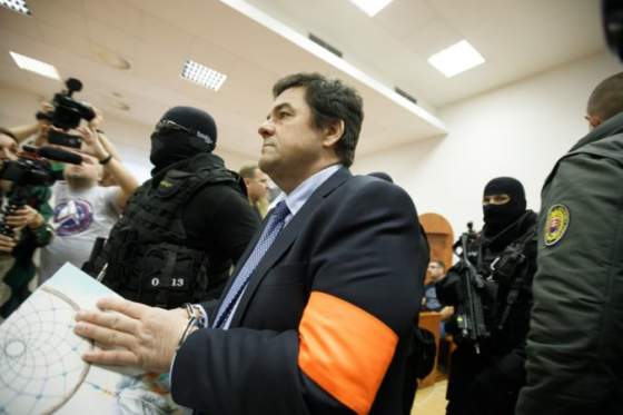 kocner chce sudu vysvetlit threemu poziadal vsak o odklad vypovede kuciakovcom sa nepacilo ze sa ich pravnik nedostal k slovu