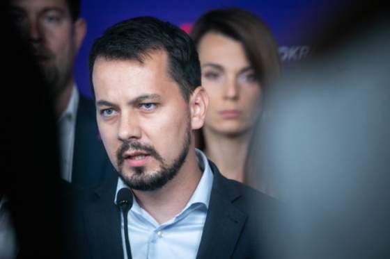 osem rokov od vrazdy kuciaka a kusnirovej opozicia varuje pred ohrozenim pravneho statu video