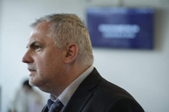 sns sa chce vratit nad patpercentnu hranicu a planuje legislativnu ofenzivu avizuje michelko