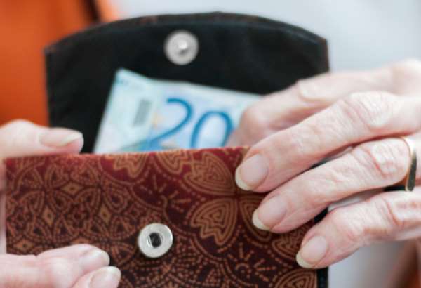 na dochodok si odklada vacsina slovakov no mnohi s minimalnym zhodnotenim kolko si musia nasporit