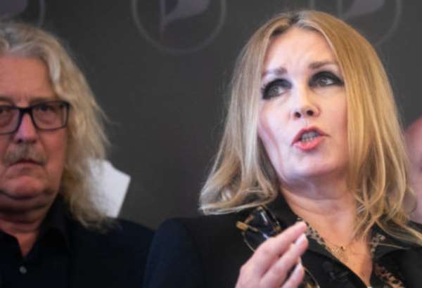 subova podala trestne oznamenie v kauze simeckovej matky ale aj na fica a suska za to ze ho nepodali oni