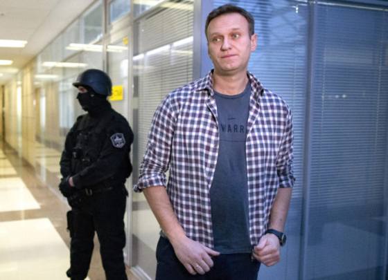 vazneny putinov kritik alexej navalnyj zacal hladovku kontroluju ho vraj kazdu nocnu hodinu