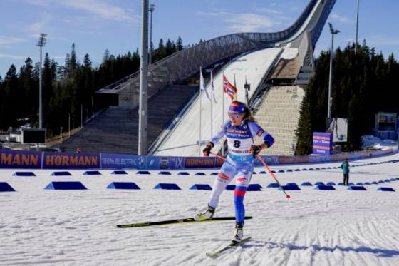 paulina fialkova predviedla v holmenkollene uzasny vykon prvykrat v sezone skoncila na podiu
