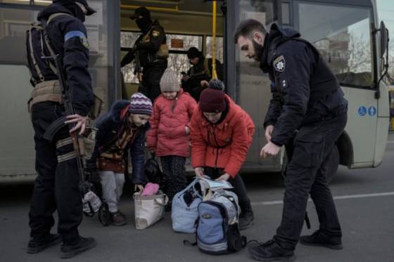 v boji proti obchodovaniu s ukrajincami pomoze europol mikulec tvrdi ze policia situaciu na hraniciach pozorne monitoruje