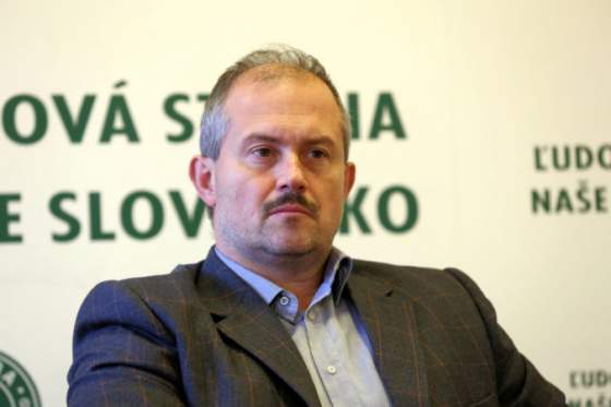 Kotlebovci navrhli vystúpenie Slovenska z NATO, ale parlament uznesenie neprijal