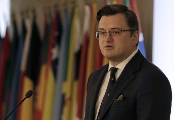ukrajinsky minister zahranicia kuleba vyzval zapad na rozhodnejsiu pomoc dovod su smrtelne ruske utoky