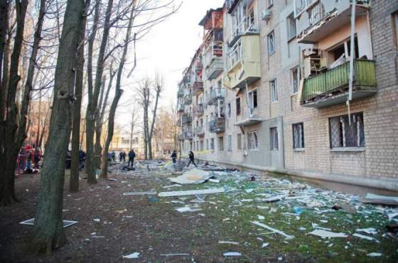 rusky utok na mesto charkov zabil jedneho civilistu a najmenej 16 dalsich ludi zranil