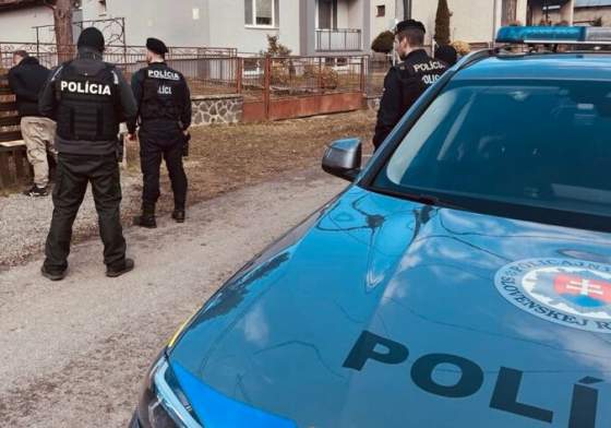 muz sa vyhrazal zene zabitim v sacurove musela zasahovat policia