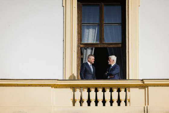 prezidenti pellegrini a pavel sa na zamku slavkov rozpravali aj o slovensko ceskych vztahoch foto