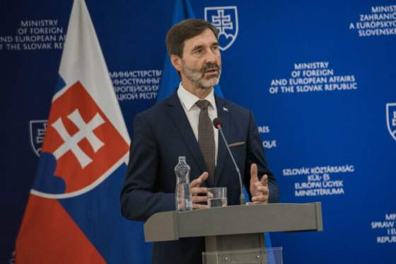 na slovensko pricestovali dalsi obcania evakuovani z blizkeho vychodu blanar odmieta obvinenia z nezvladania situacie