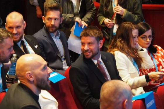 demokrati blahozelaju simeckovi a ocenuju rozhodnutie odmietnut spolupracu s koalicnymi stranami