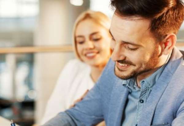 hypoteku si najcastejsie beru pary vek priemerneho ziadatela sa vsak postupne zvysuje