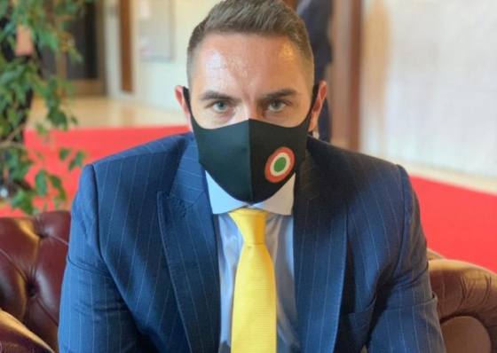 Gyimesi dehonestuje všetko, čo je slovenské. Jeho výroky sú pre Sulíka neakceptovateľné