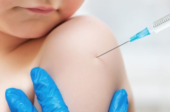 Česi neuspeli na Európskom súde pre ľudské práva, zamietol ich sťažnosti voči povinnému očkovaniu detí