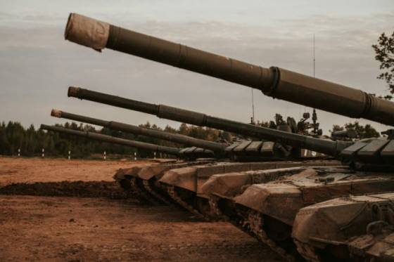 Česko poslalo na Ukrajinu tanky a pechotné bojové vozidlá, Slovensko také štedré byť nemôže