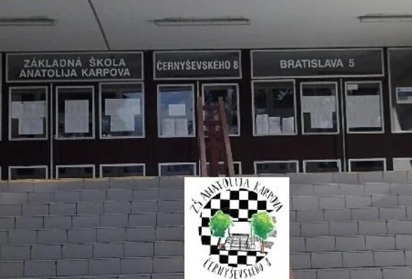 Petržalská základná škola A. Karpova zmení názov, nechce podporovať ruskú propagandu 