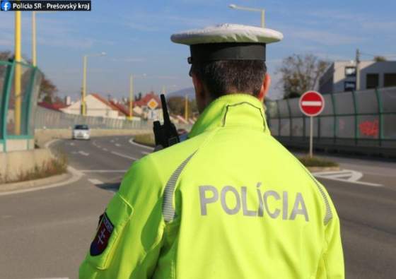 trnavski policajti zastavili 29 rocneho vodica rekordera na prave poludnie nafukal takmer 5 promile
