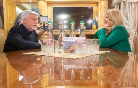 Čaputová s českým prezidentom Pavlom pricestovali na Ukrajinu (foto)